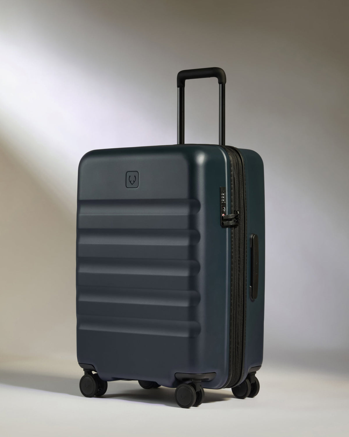 Large Carry-on Luggage Set in Indigo Blue - Icon Stripe