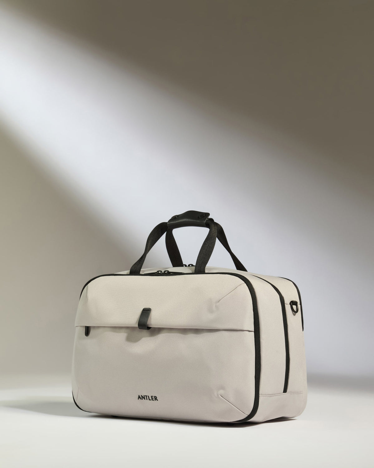 Overnight Bag in Taupe - Urban Light