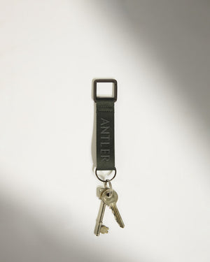Icon Keyring in Dark Khaki Green
