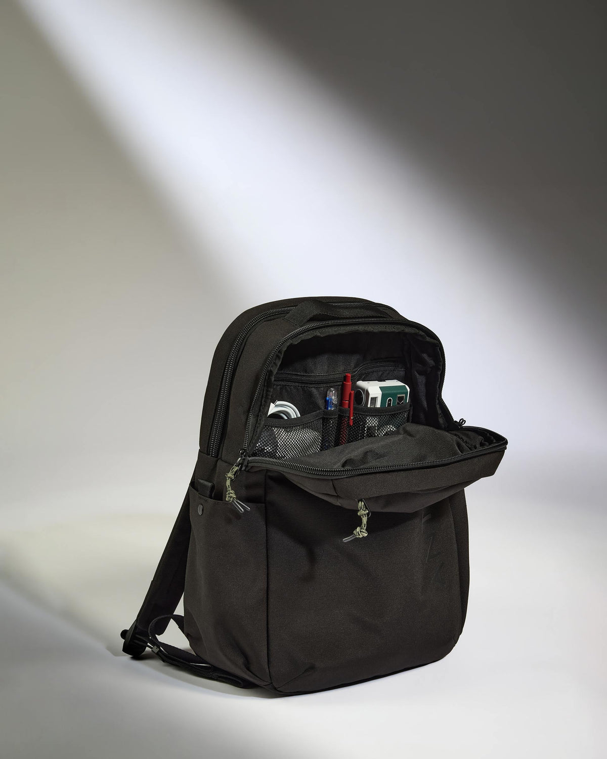 Discovery Light Backpack in Black