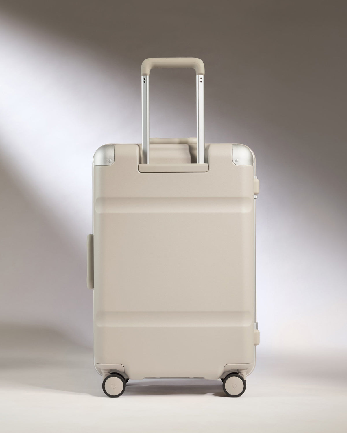 Medium Luggage in Sandstone - Heritage Stripe