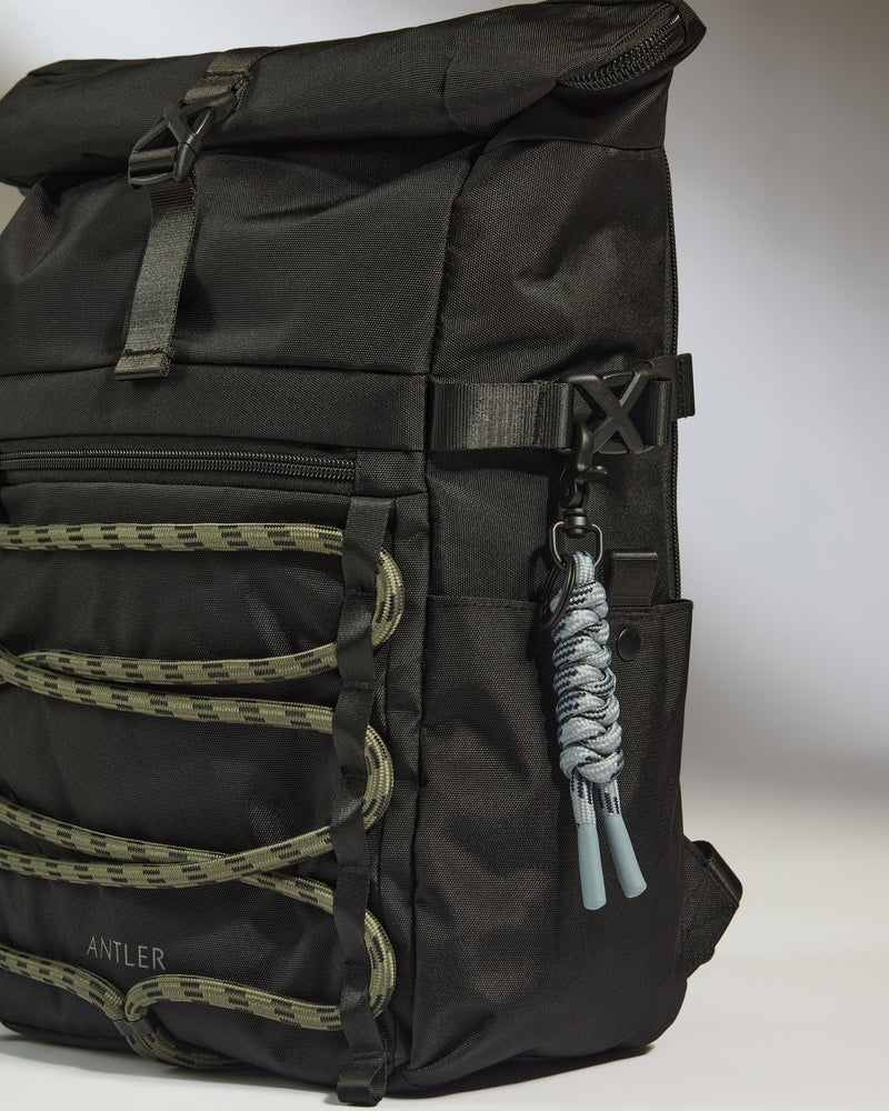 Discovery Keyring in Mist Blue
