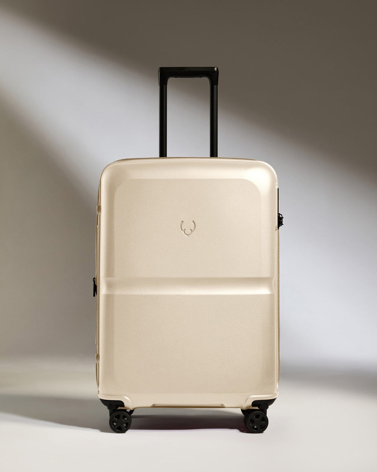 Medium Luggage in Warm Taupe - Single Stripe