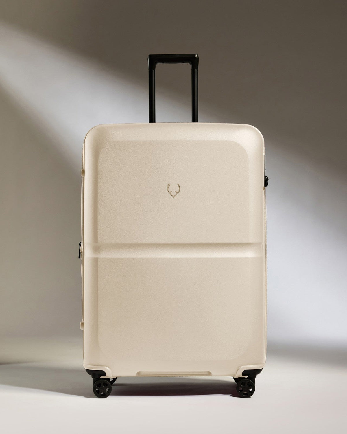 Large Luggage in Warm Taupe - Single Stripe