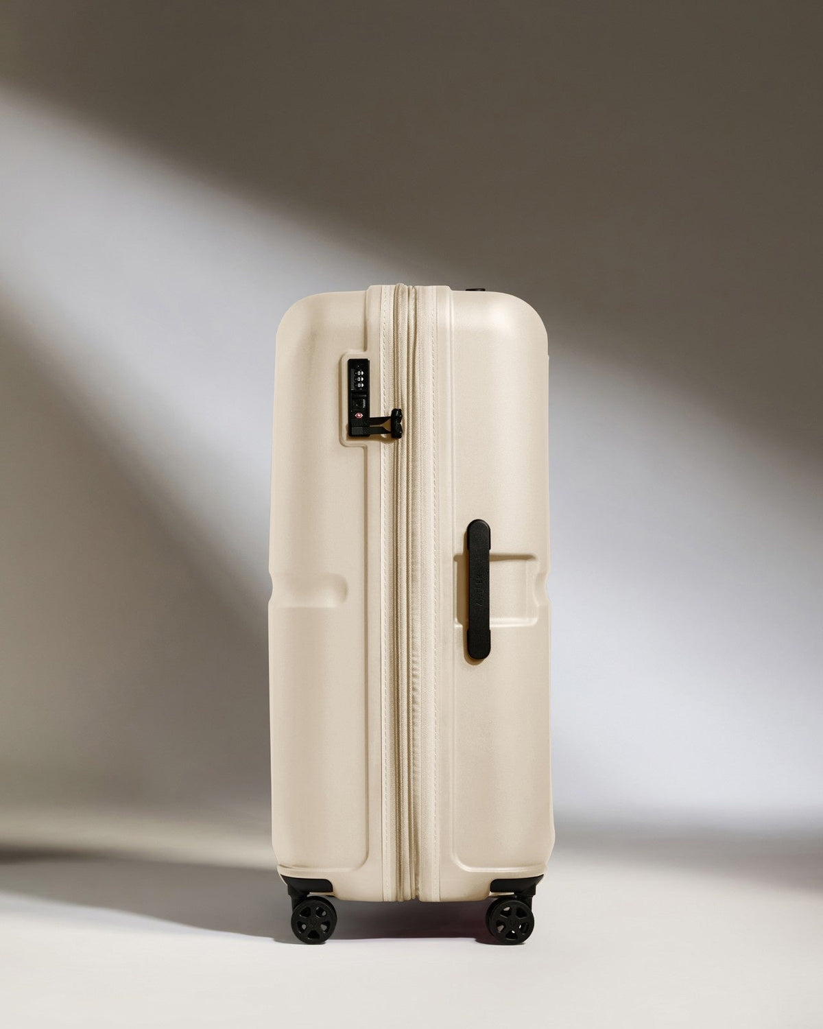 Large Luggage in Warm Taupe - Single Stripe
