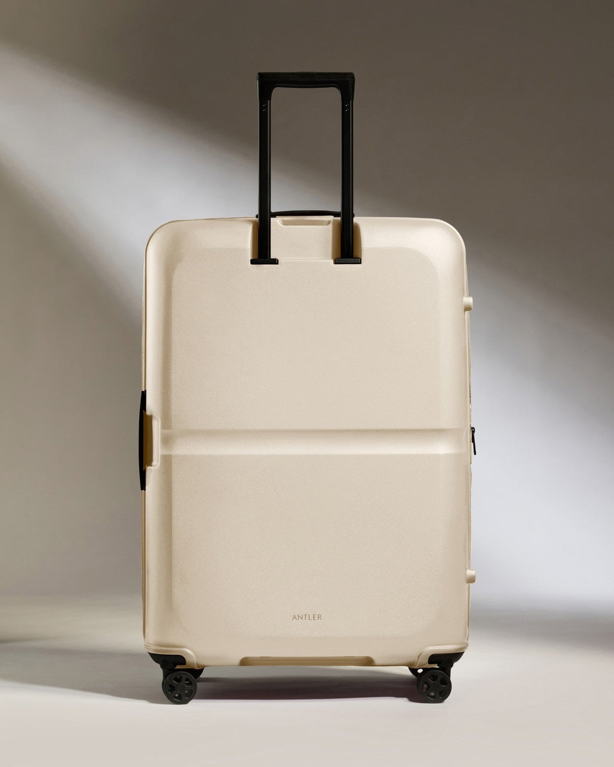 Large Luggage in Warm Taupe - Single Stripe
