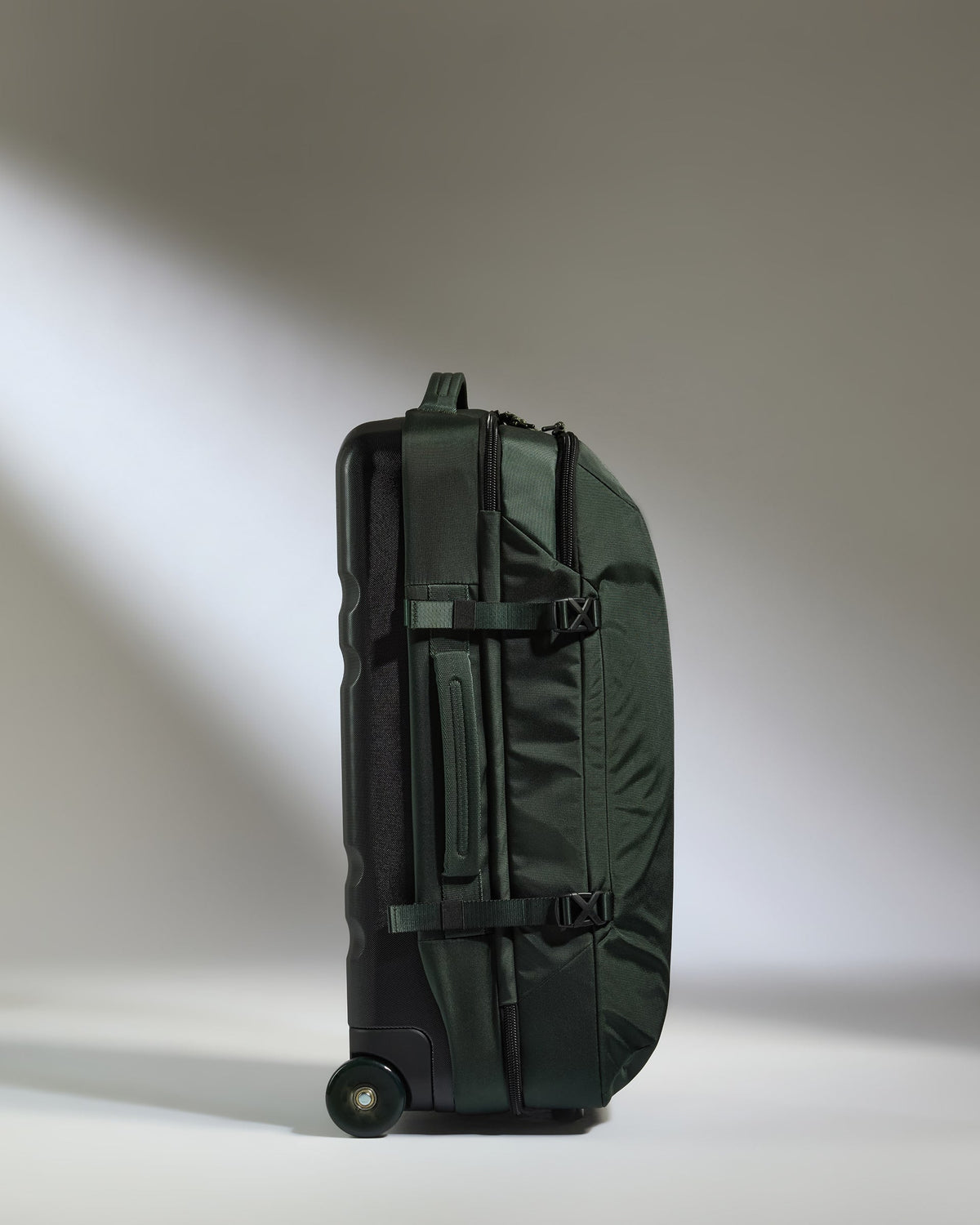 Discovery Wheeled Duffel in Dark Forest Green