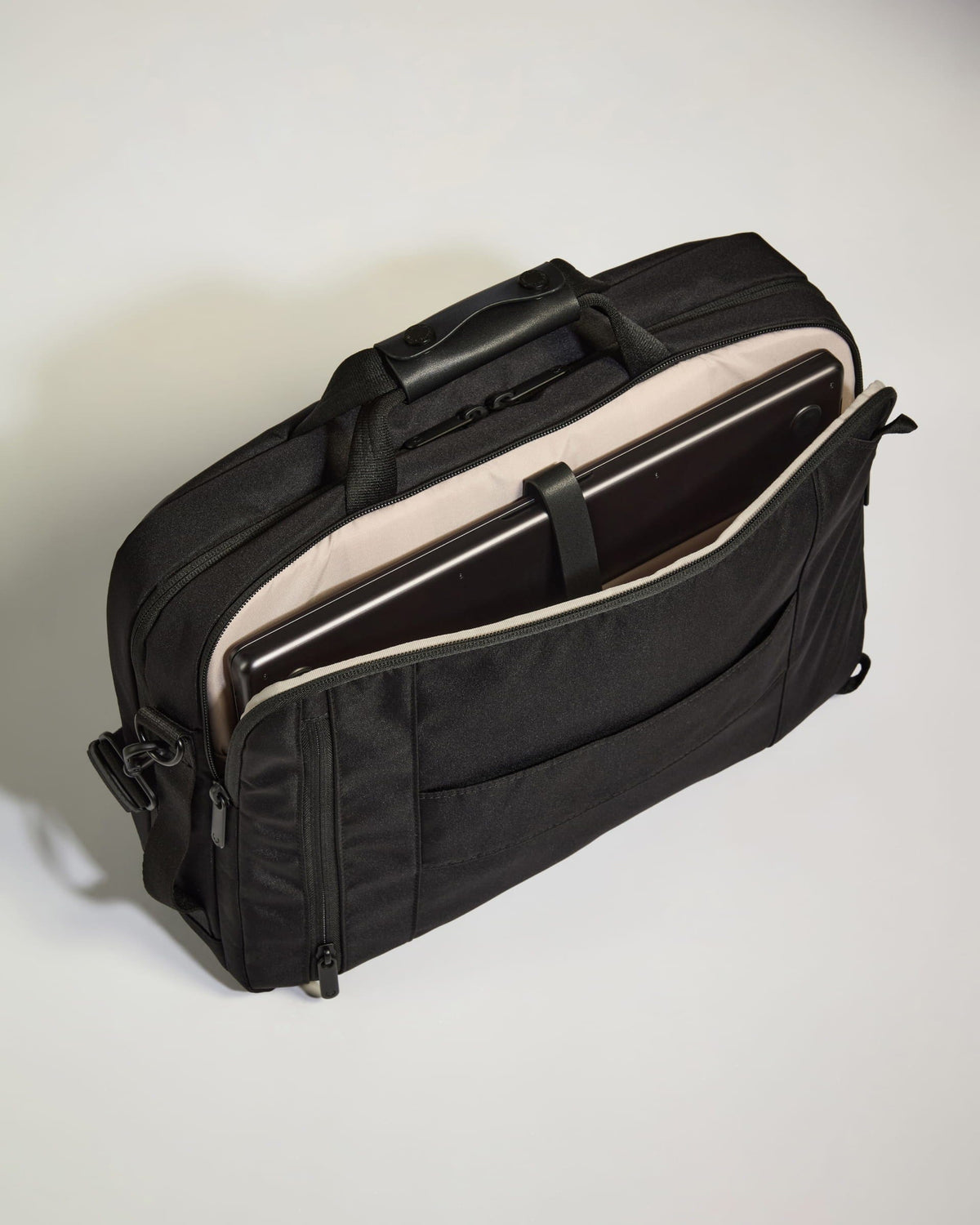 Messenger Bag in Black - Urban Light