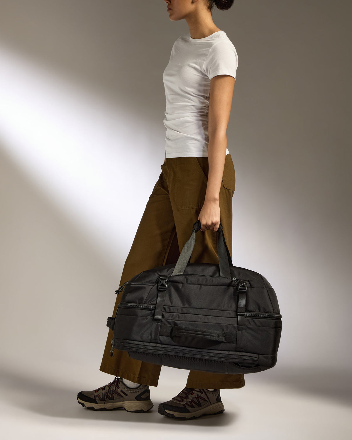Discovery 60L Hybrid Duffle Backpack in Black
