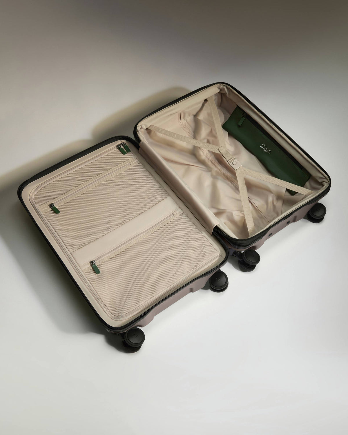 Medium Luggage in Pebble Grey - Icon Stripe