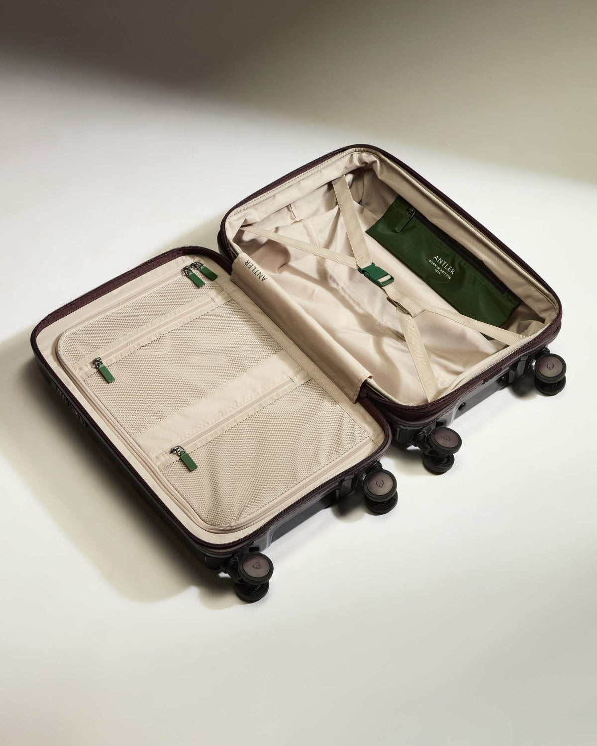 Expandable Carry-on Luggage in Hedgerow Gloss - Icon Stripe