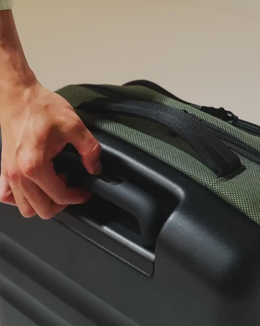 Product gallery video — antler-weave-wheeled-duffel-olive-green — position 2 — a8a609f7ea5b